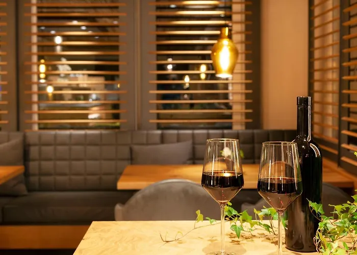 Eden No. 7 فندق 3*