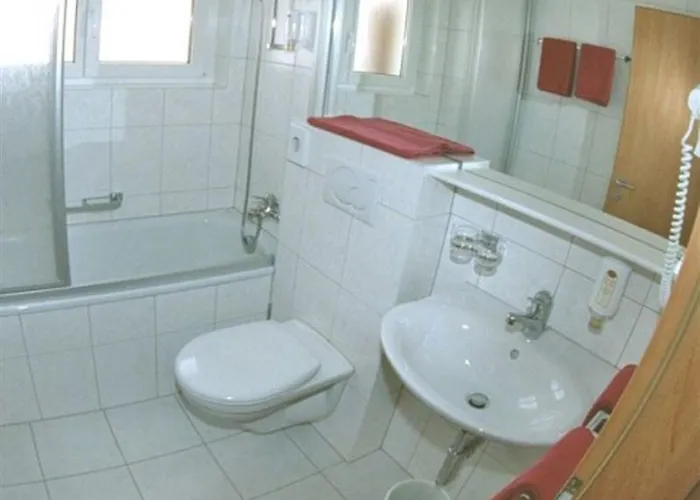 Eden No. 7 3* サース フェー